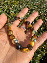 Load image into Gallery viewer, Beaded Crystal Bracelets